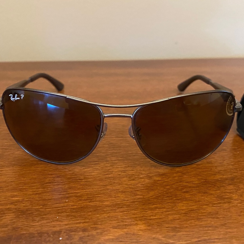 Ray Ban sunglases